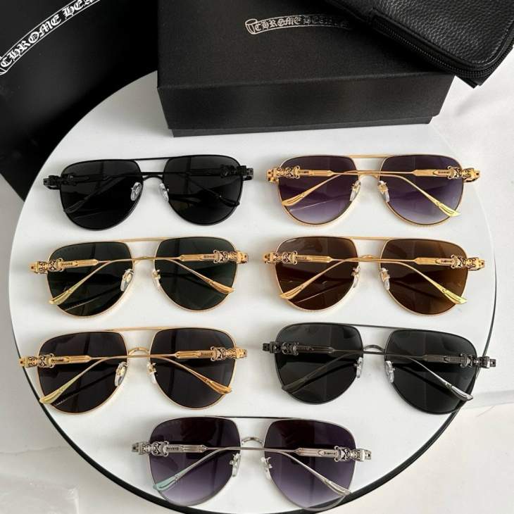 Picture of Chrome Hearts Sunglasses _SKUfw68404830fw